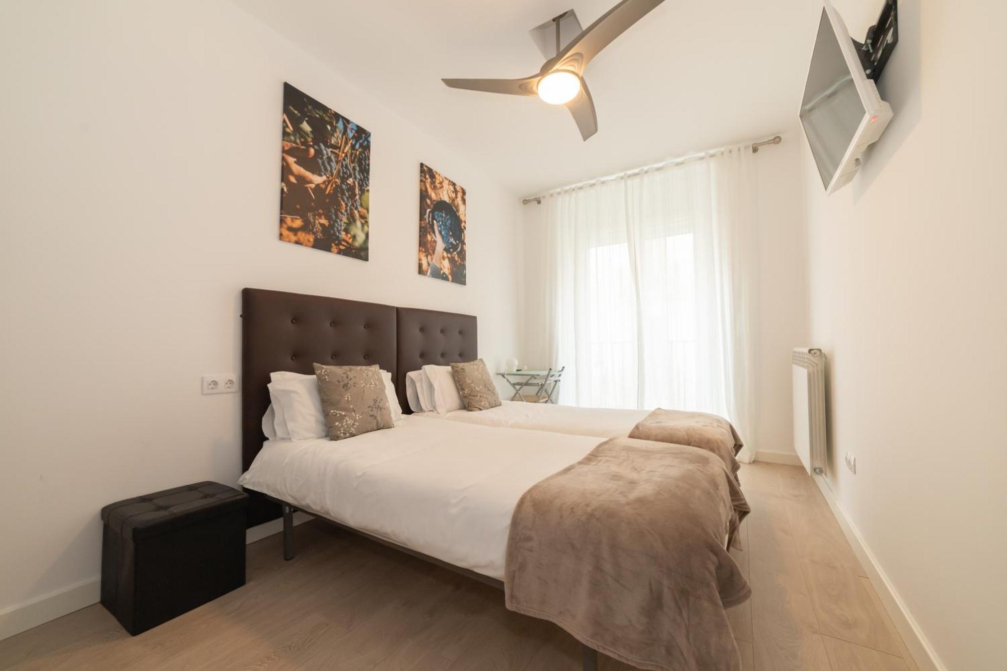 Hostal Puente De Hierro Logrono Bilik gambar