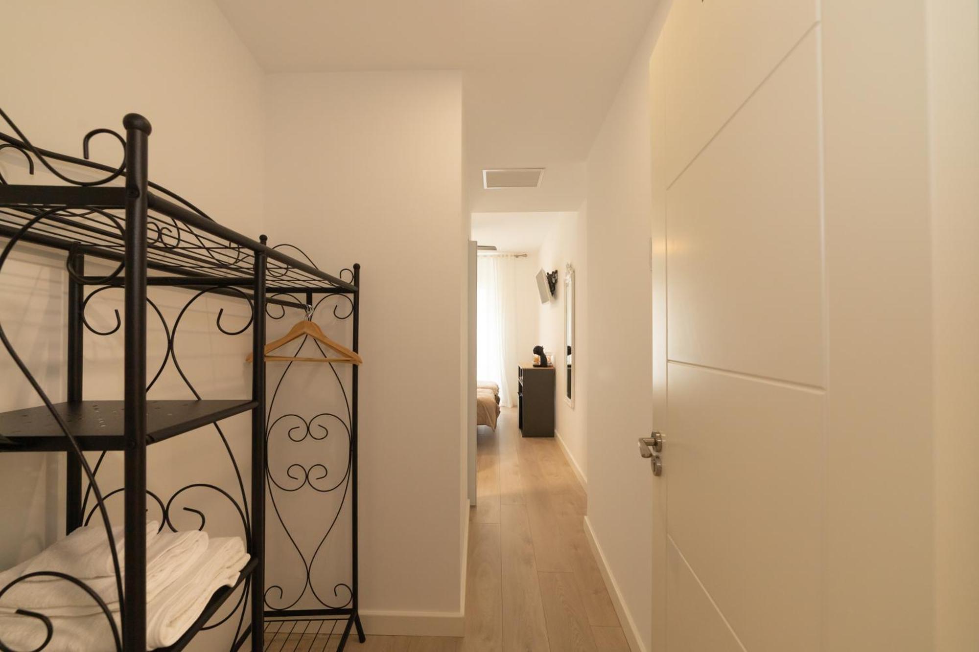 Hostal Puente De Hierro Logrono Bilik gambar